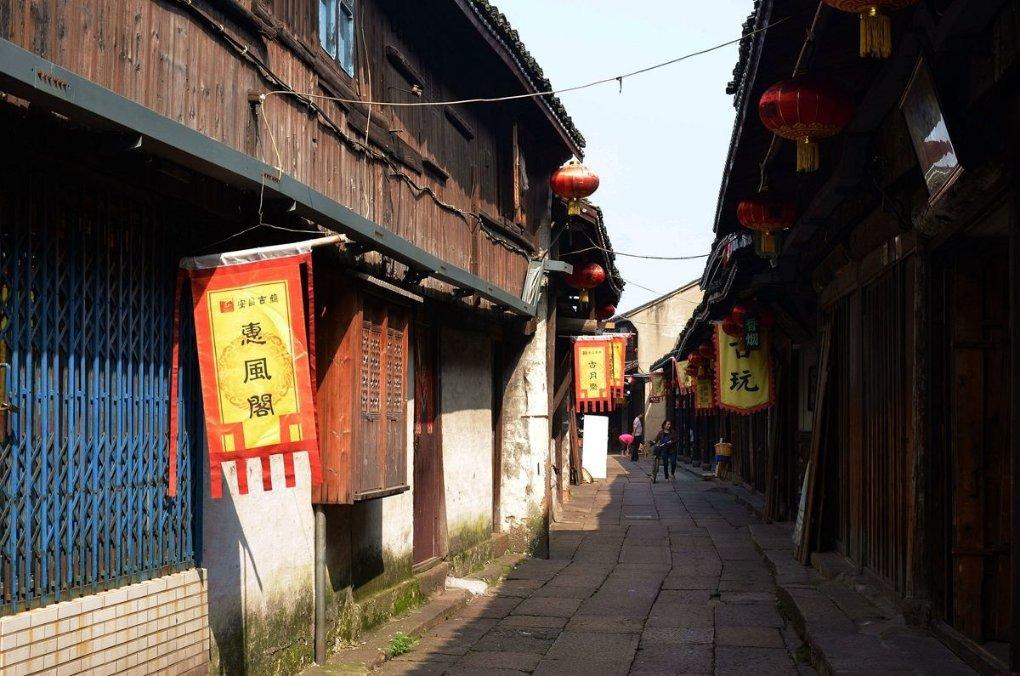 逃离危险禁地